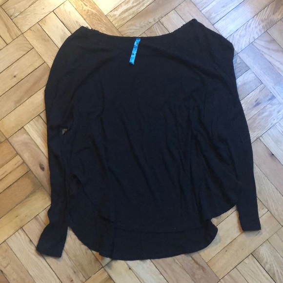 Free People Tops - Free people flowy oversized scoop long sleeve Free People Tops - Free people flowy oversized scoop long sleeve